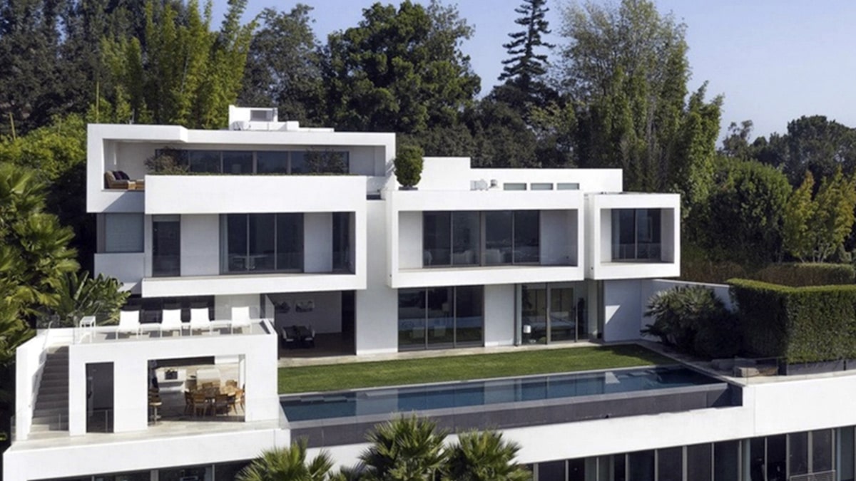 Trevor Noah’s $ 27.5 million Bel Air Mansion is a daily show mansion